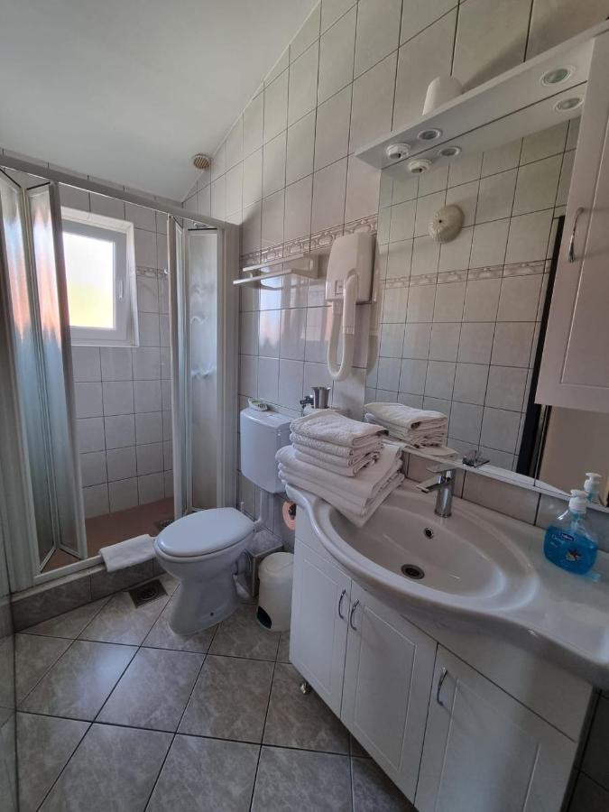 Apartments Jann Krk Town Exterior photo